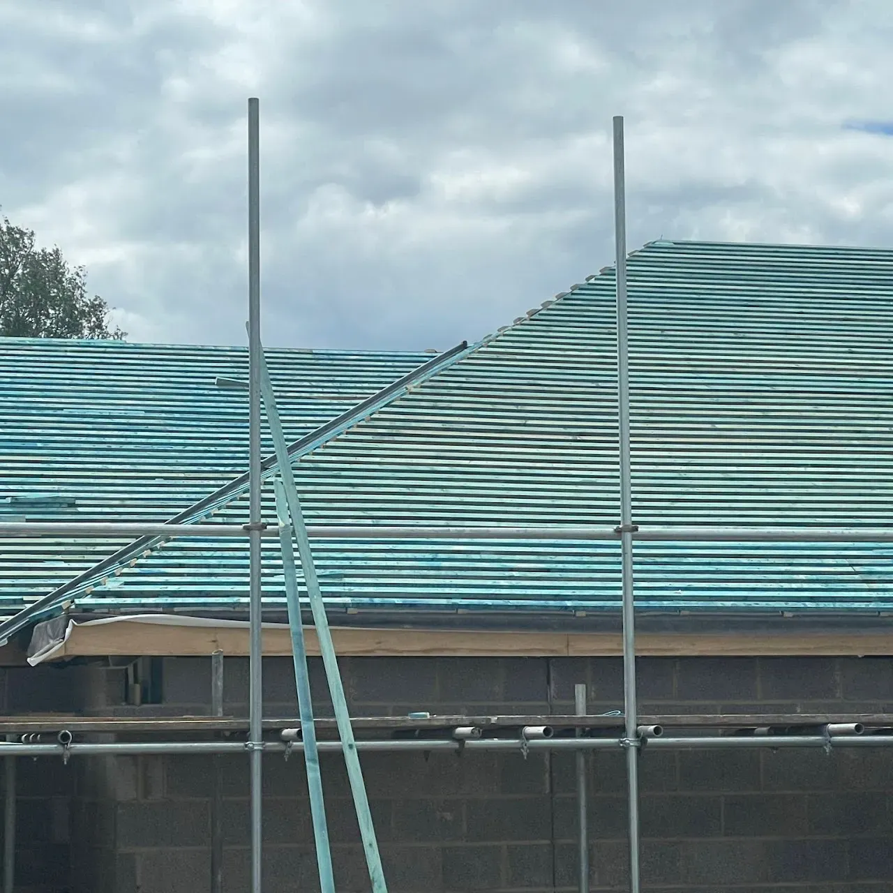 Roofing & Building